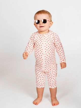 ☀️ Léto běží na plné obrátky! Dovolené, koupání, výlety… a u toho všeho nechybí naše stylové dětské brýle LITTLE KYDOO 😎...